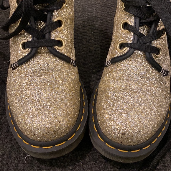 Doc martens Farrah gold glitter lace up boots size US 7 - Picture 3 of 7